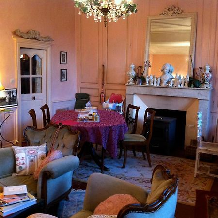Maison Marthe B & B Saint-Sauveur-en-Puisaye Buitenkant foto