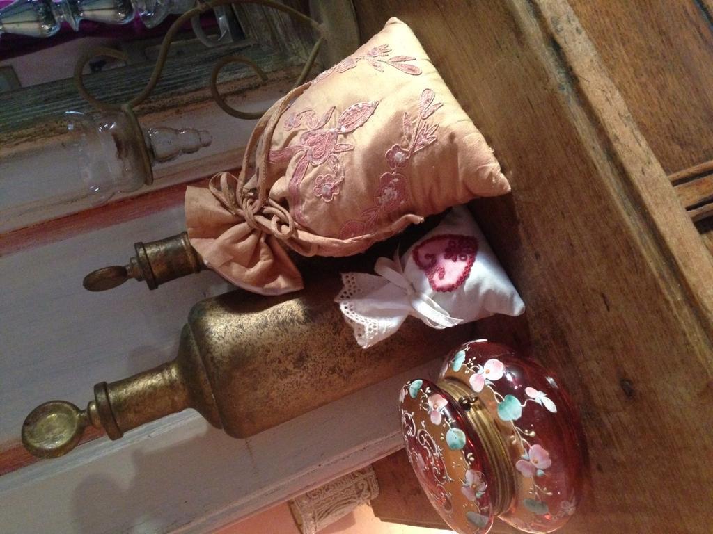 Maison Marthe B & B Saint-Sauveur-en-Puisaye Kamer foto